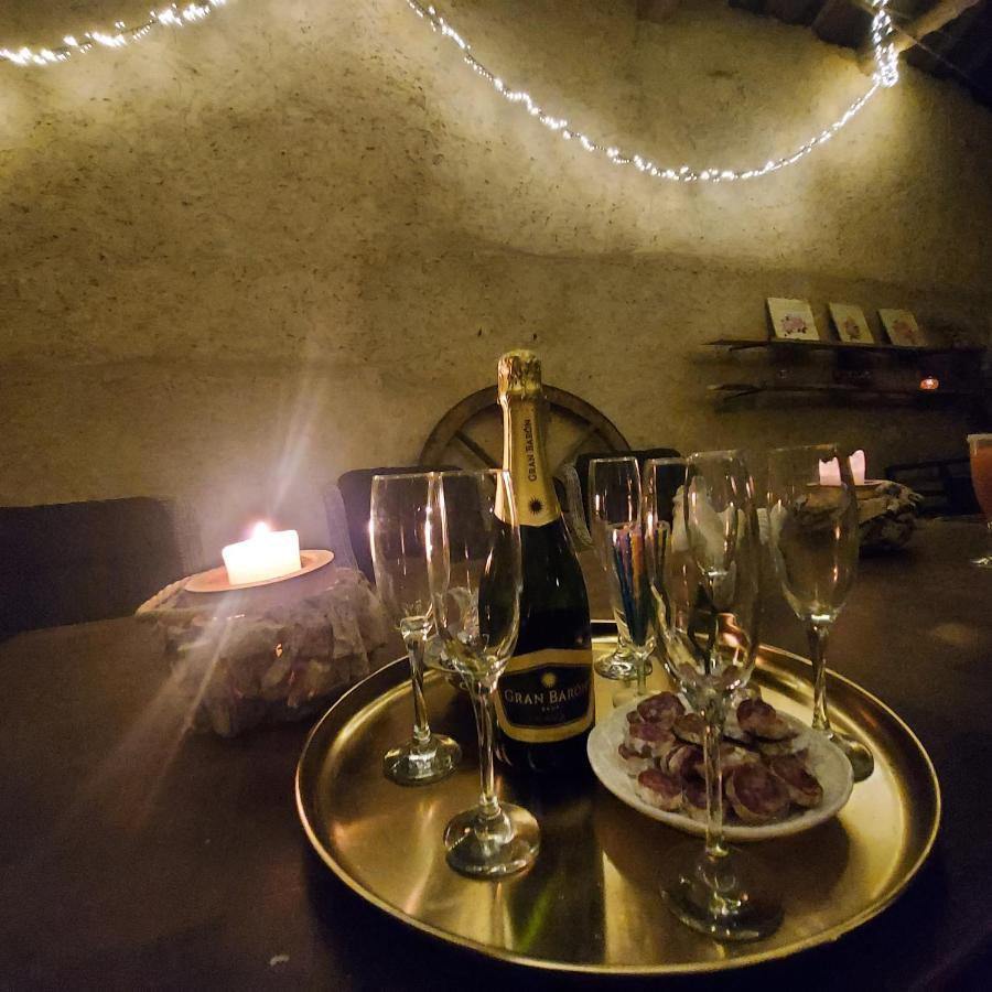 Bed and Breakfast Les Trois L Gindou Esterno foto