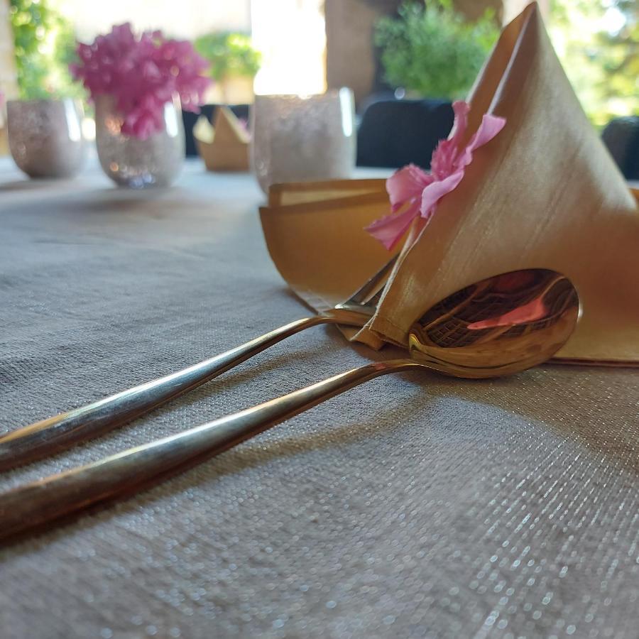 Bed and Breakfast Les Trois L Gindou Esterno foto